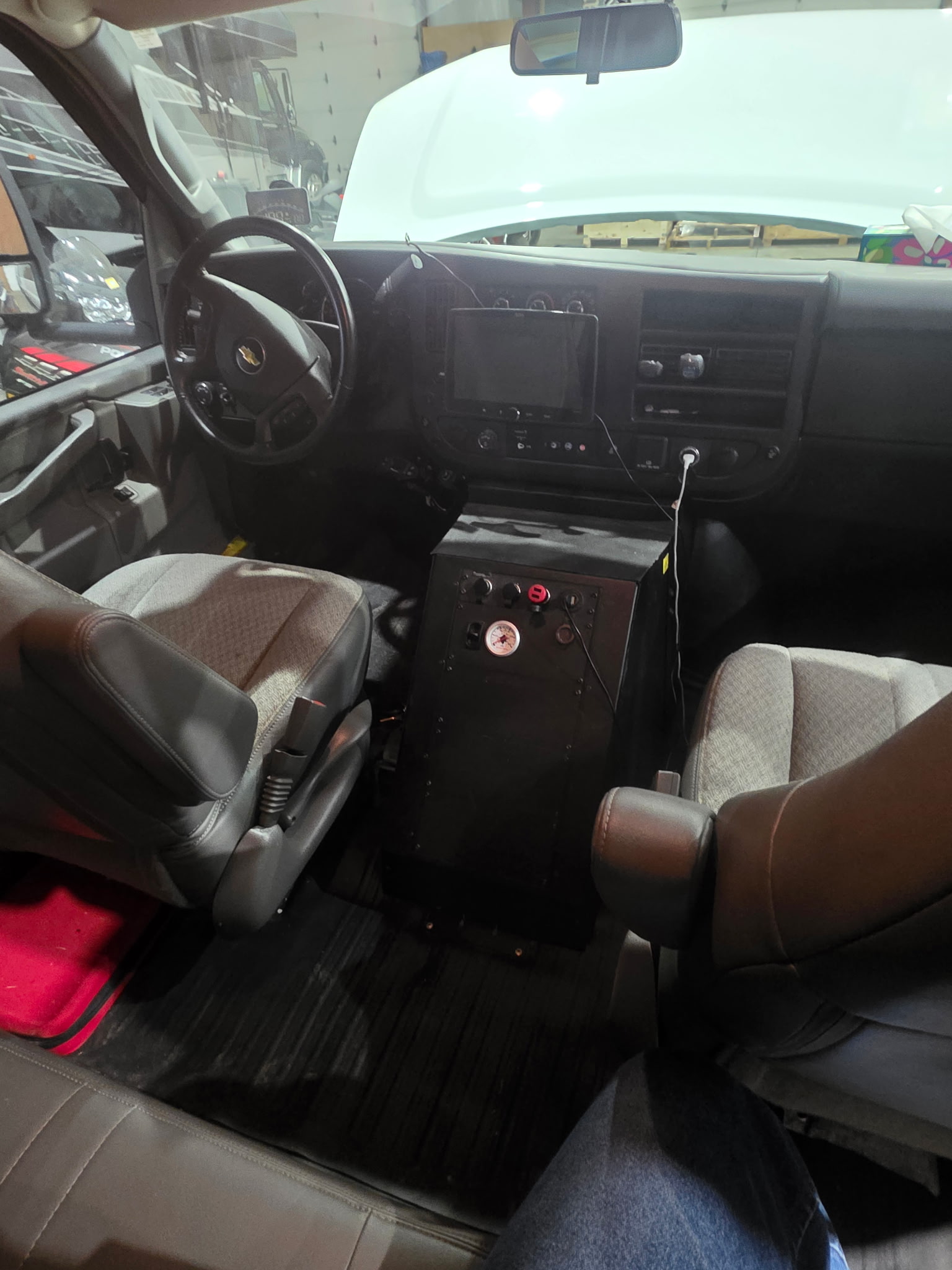 2021 Chevrolet Express LS 3500 4×4