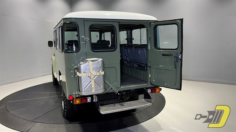 1983 Toyota Land Cruiser FJ45 Troopy