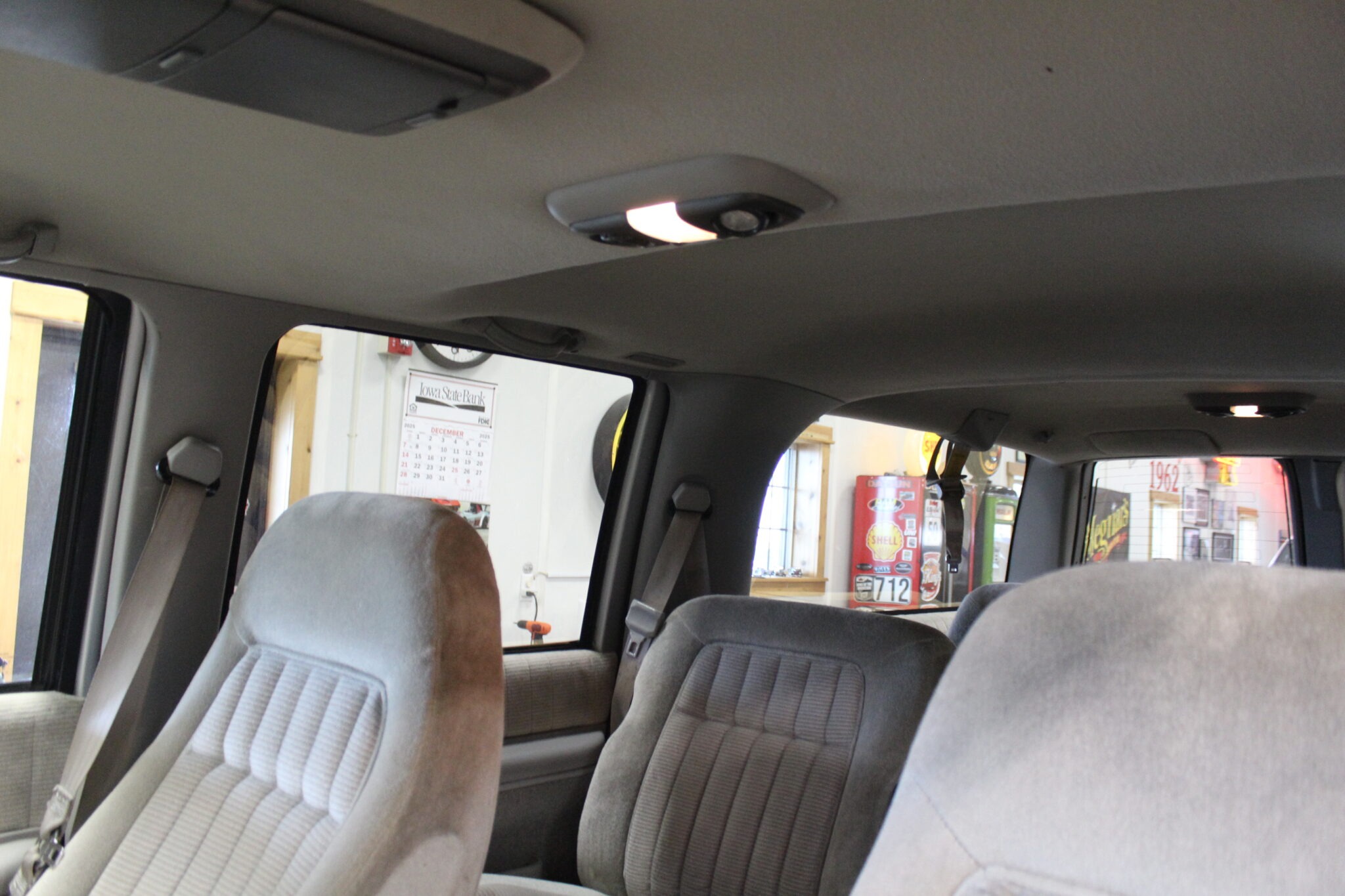 1994 Chevy Suburban 2500 4×4 - 5