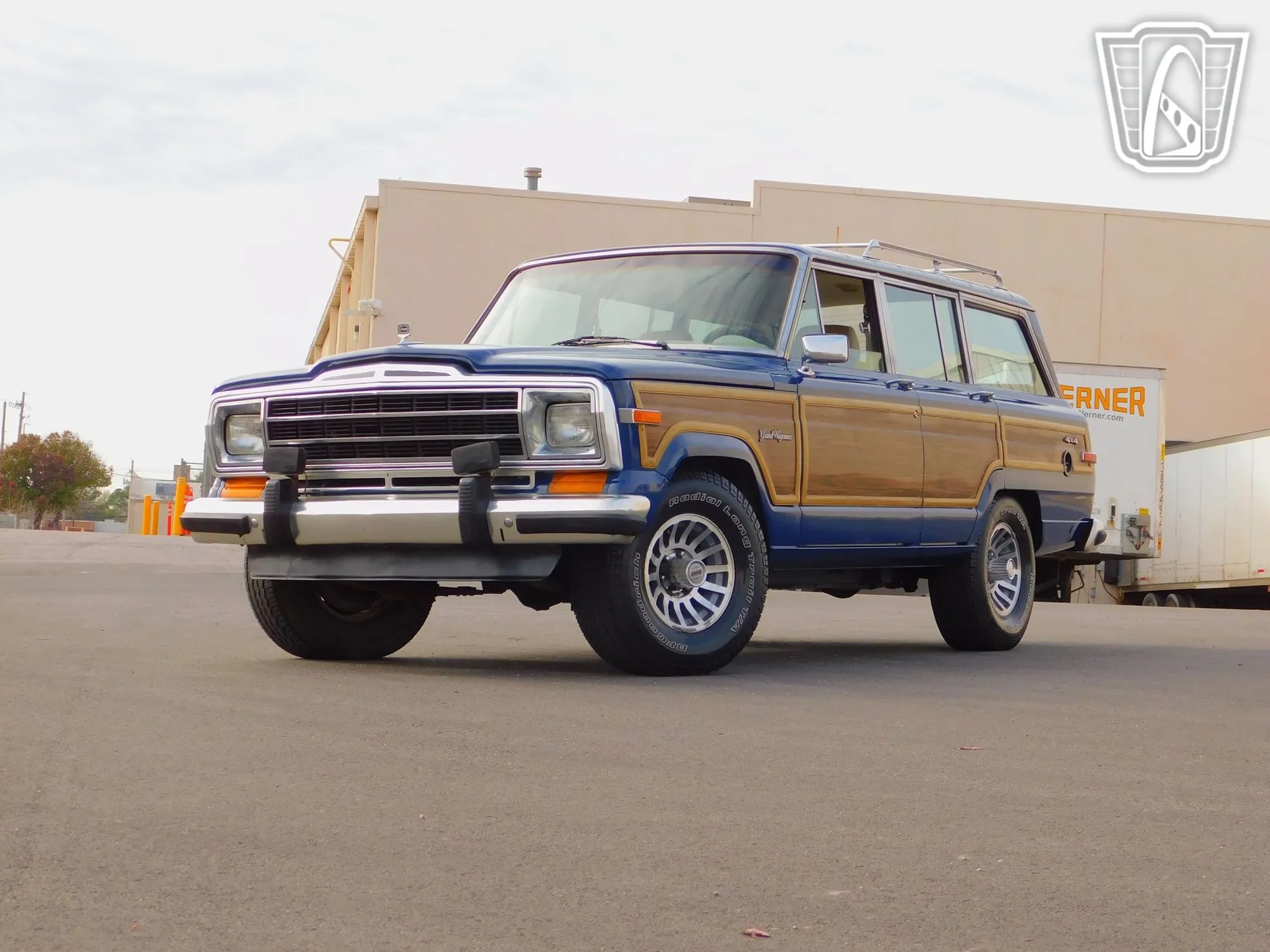  Jeep Wagoneer
