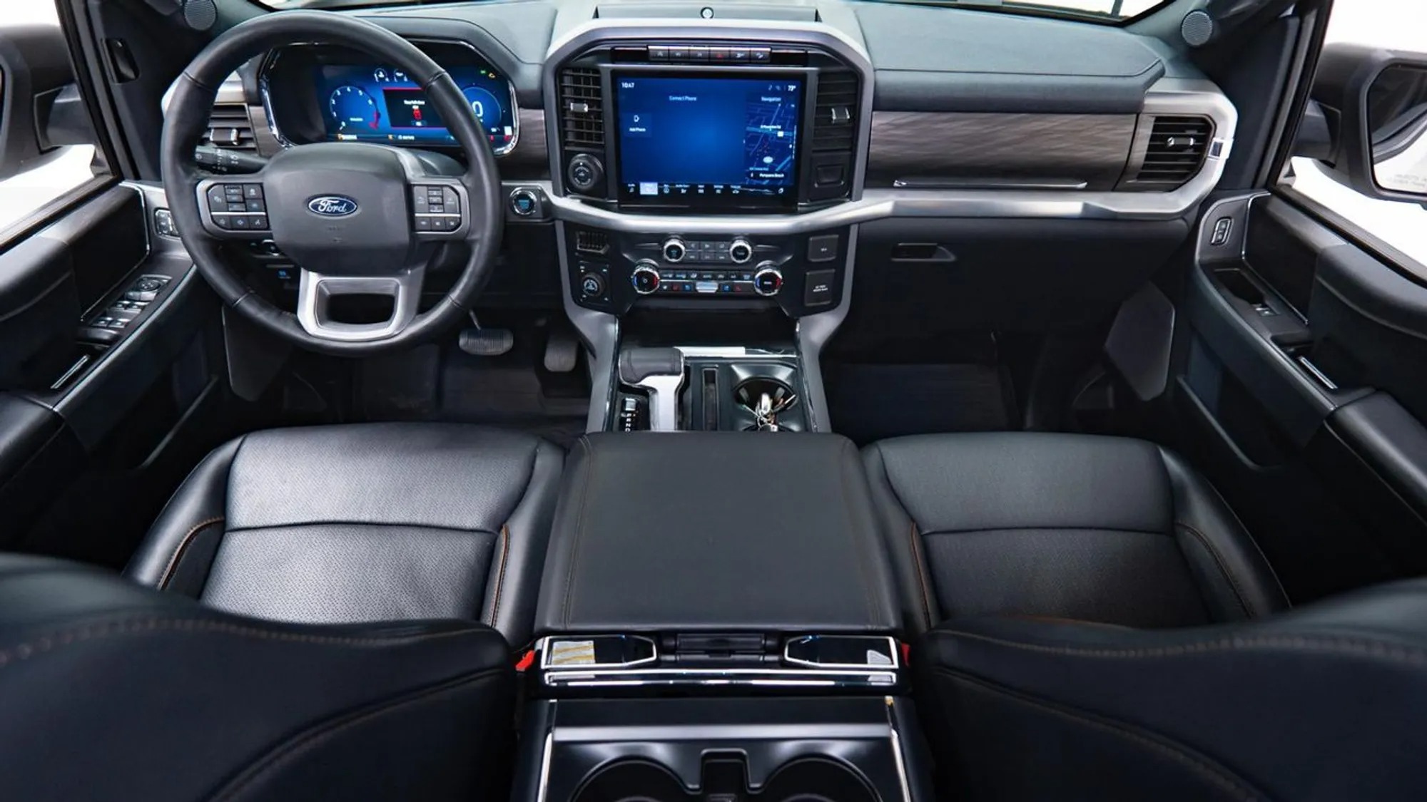 2025 Ford F-150 Lariat Titanline