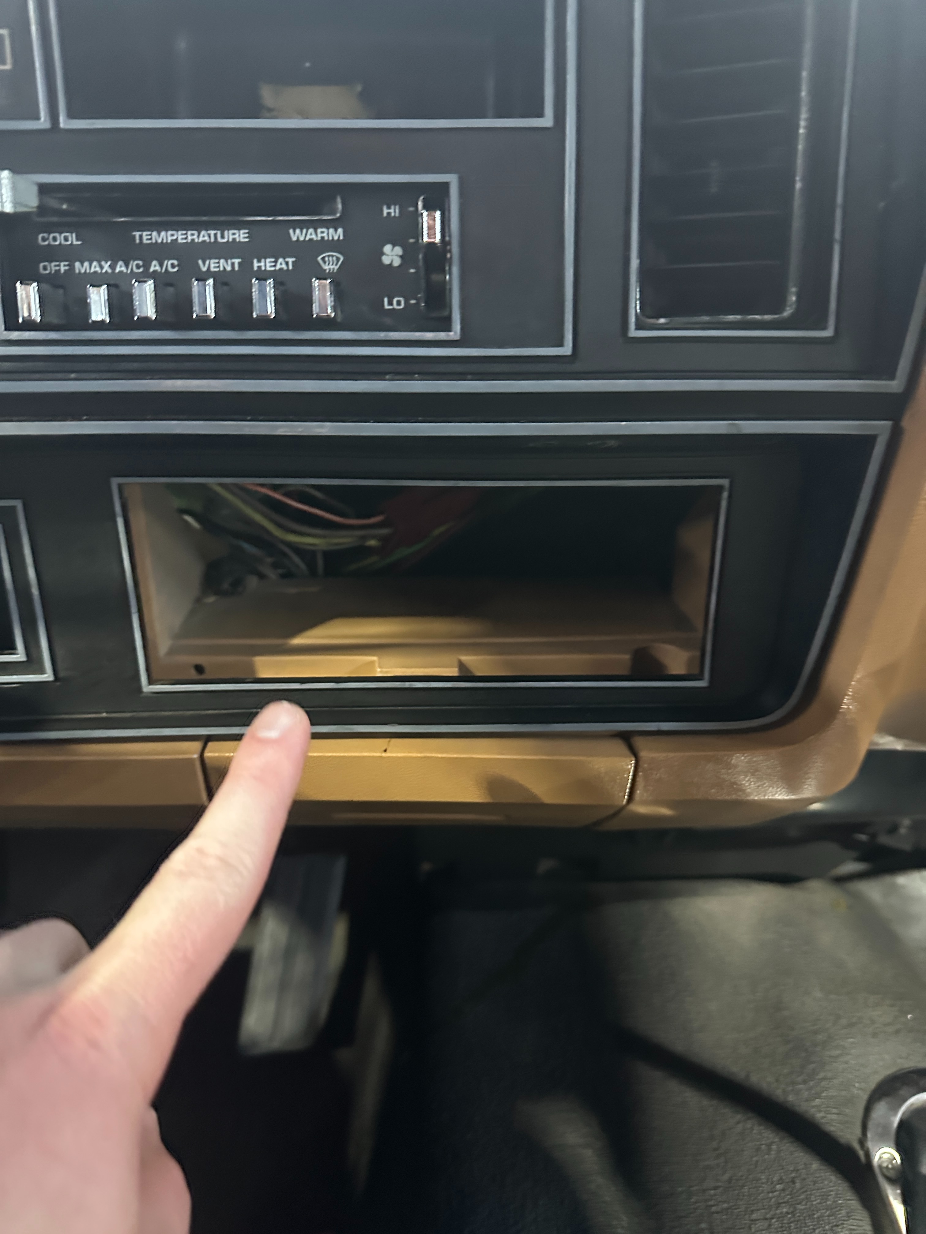 43k-Mile 1985 Dodge Ramcharger