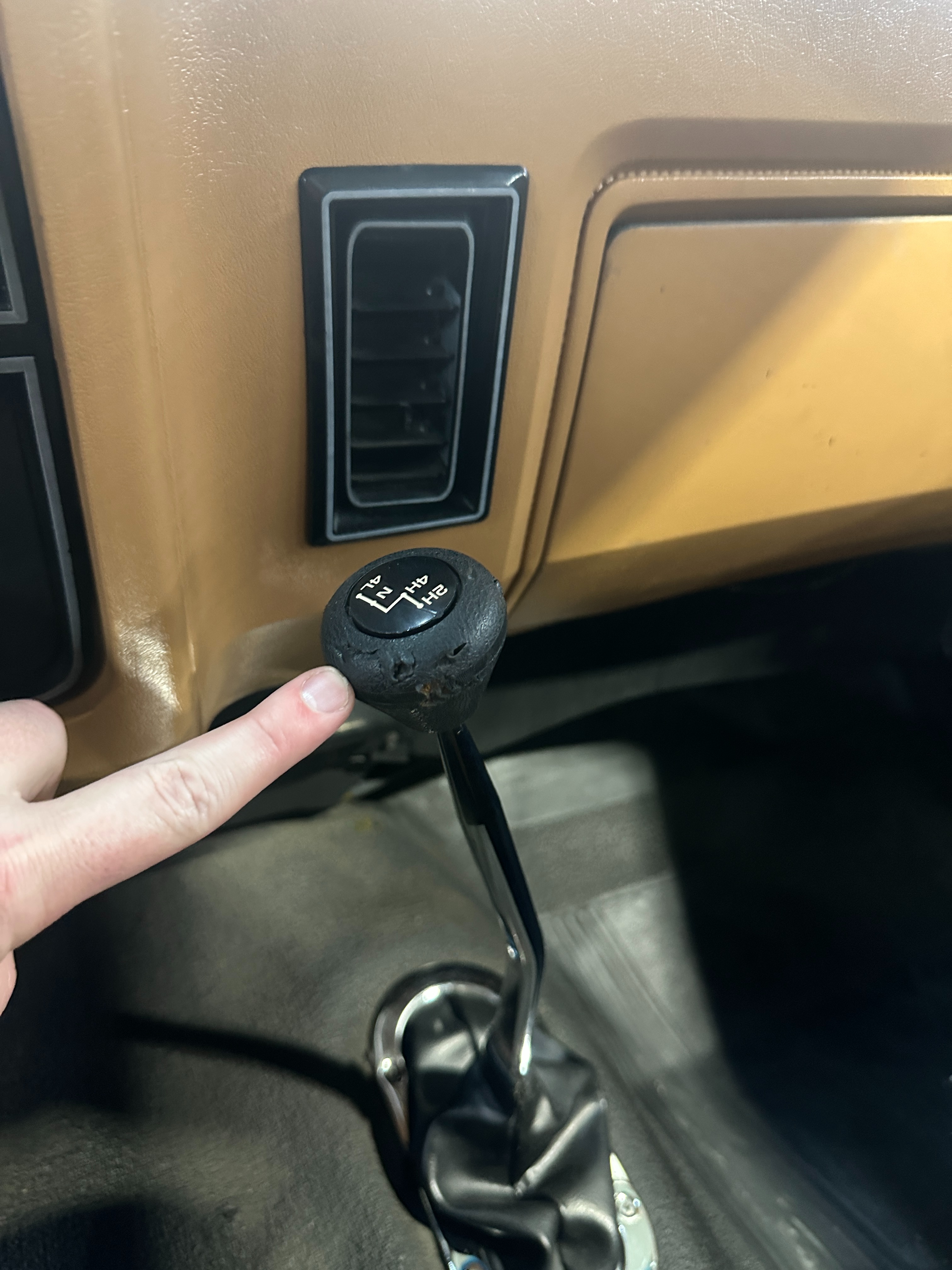 43k-Mile 1985 Dodge Ramcharger