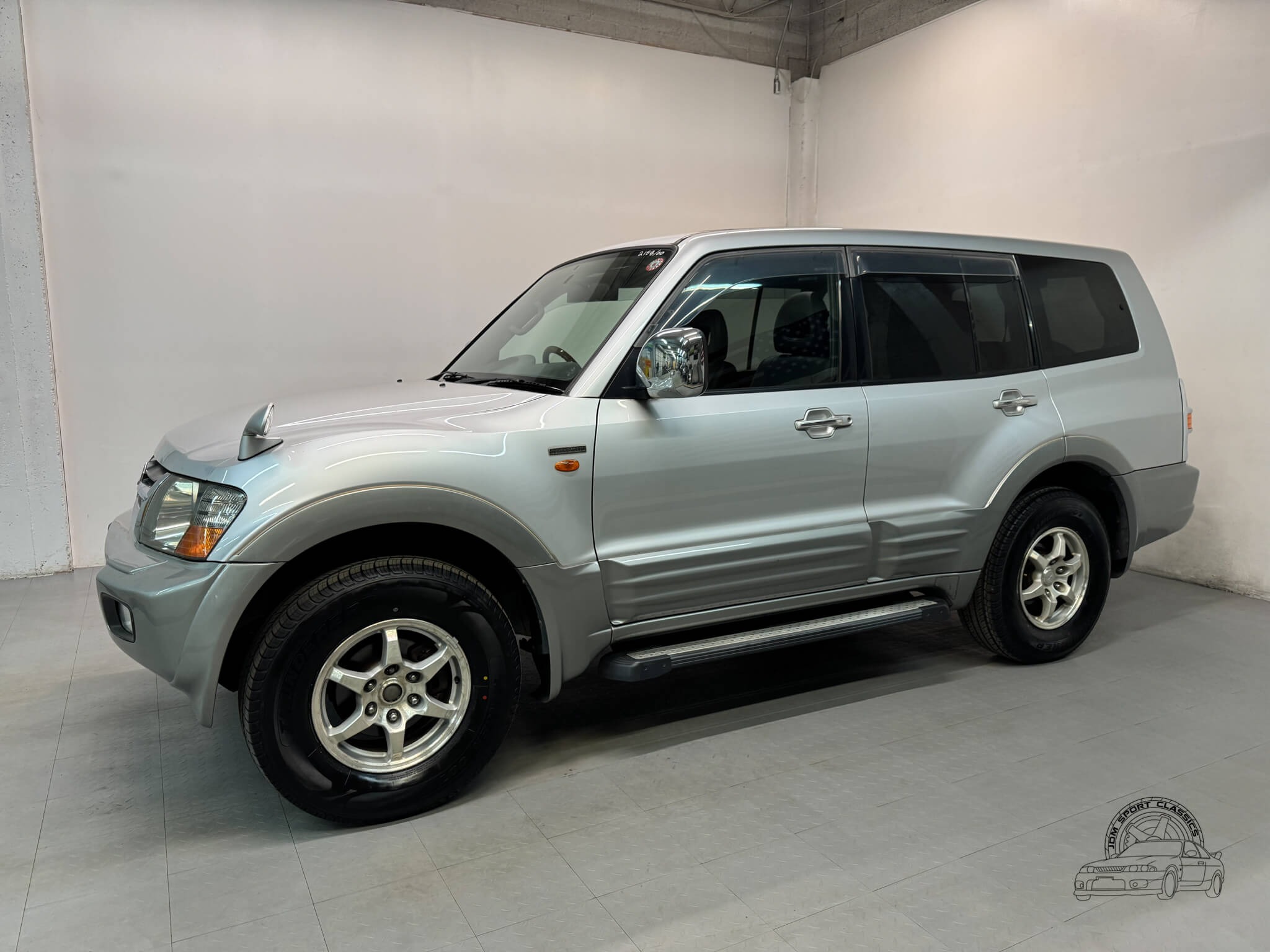 2000 Mitsubishi Pajero Super Exceed GDI