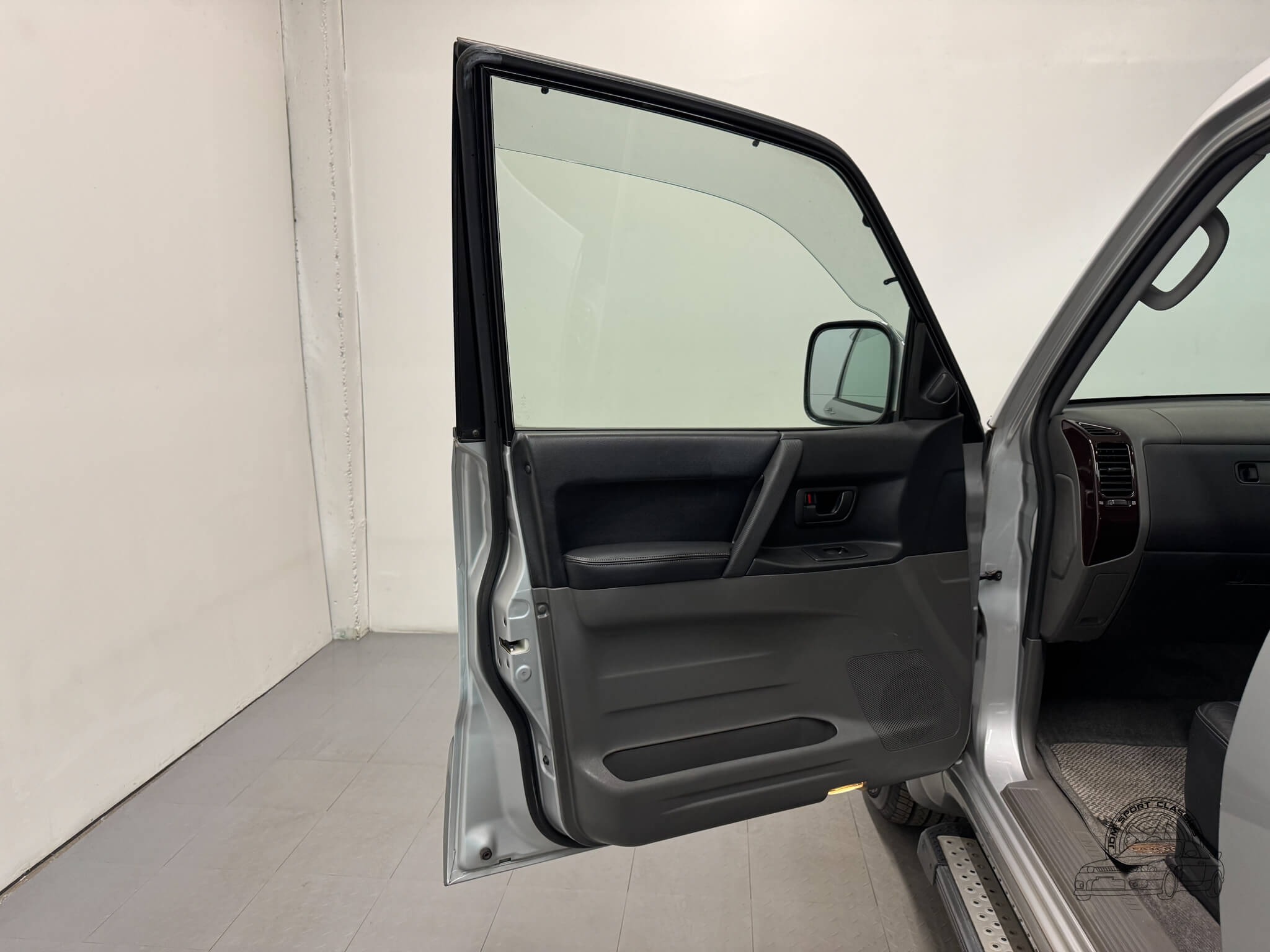 2000 Mitsubishi Pajero Super Exceed GDI