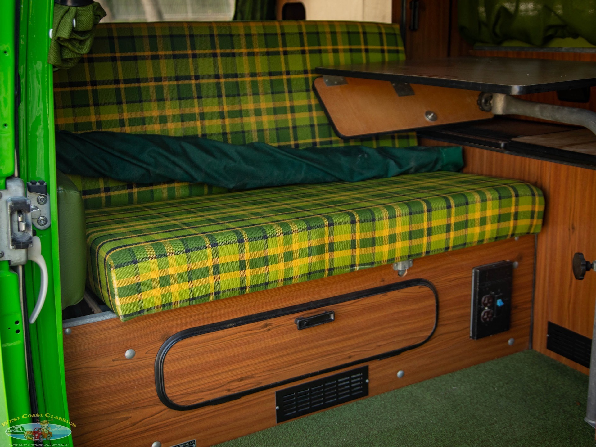 1977 Volkswagen Vanagon Westfalia