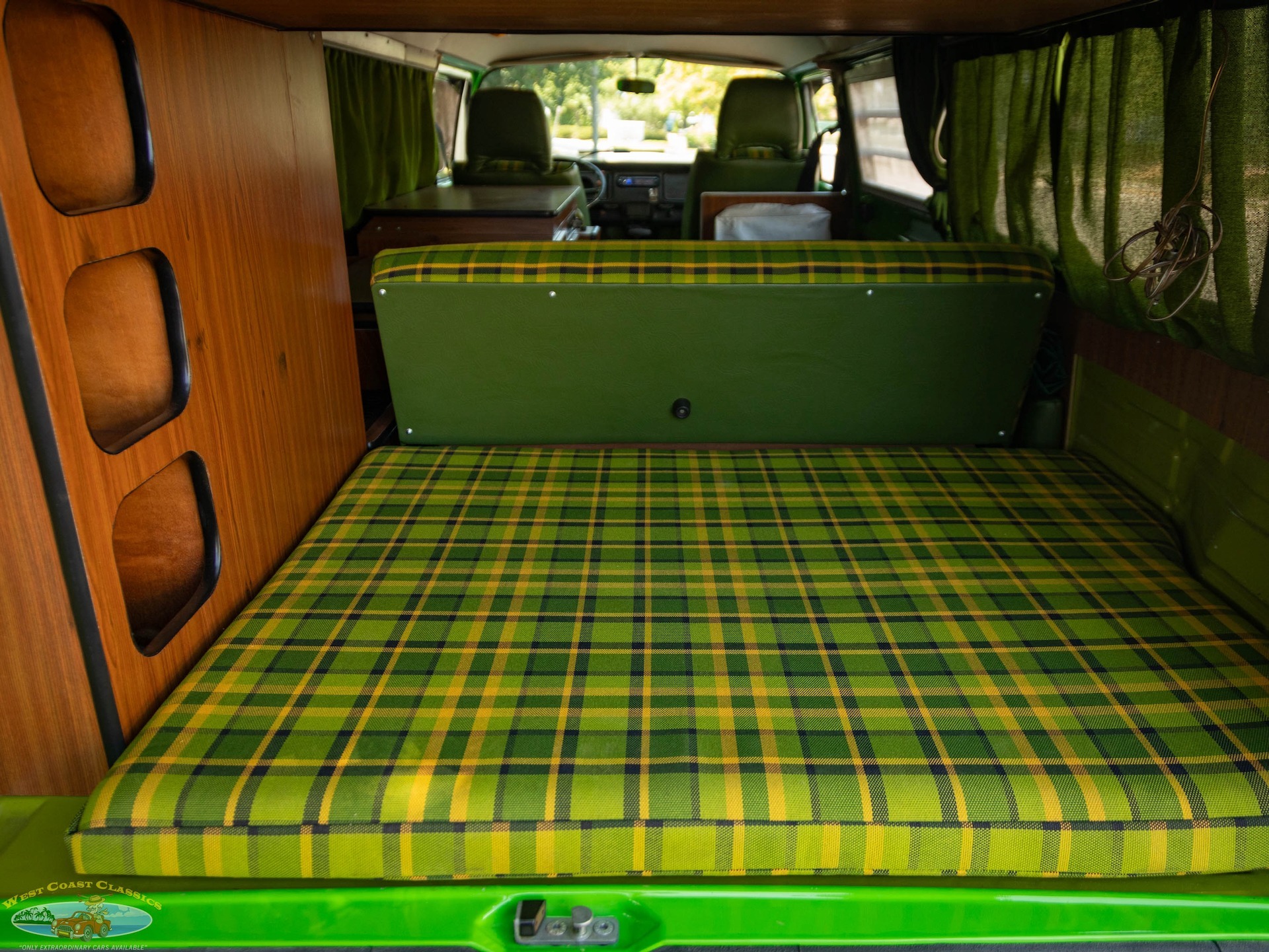 1977 Volkswagen Vanagon Westfalia