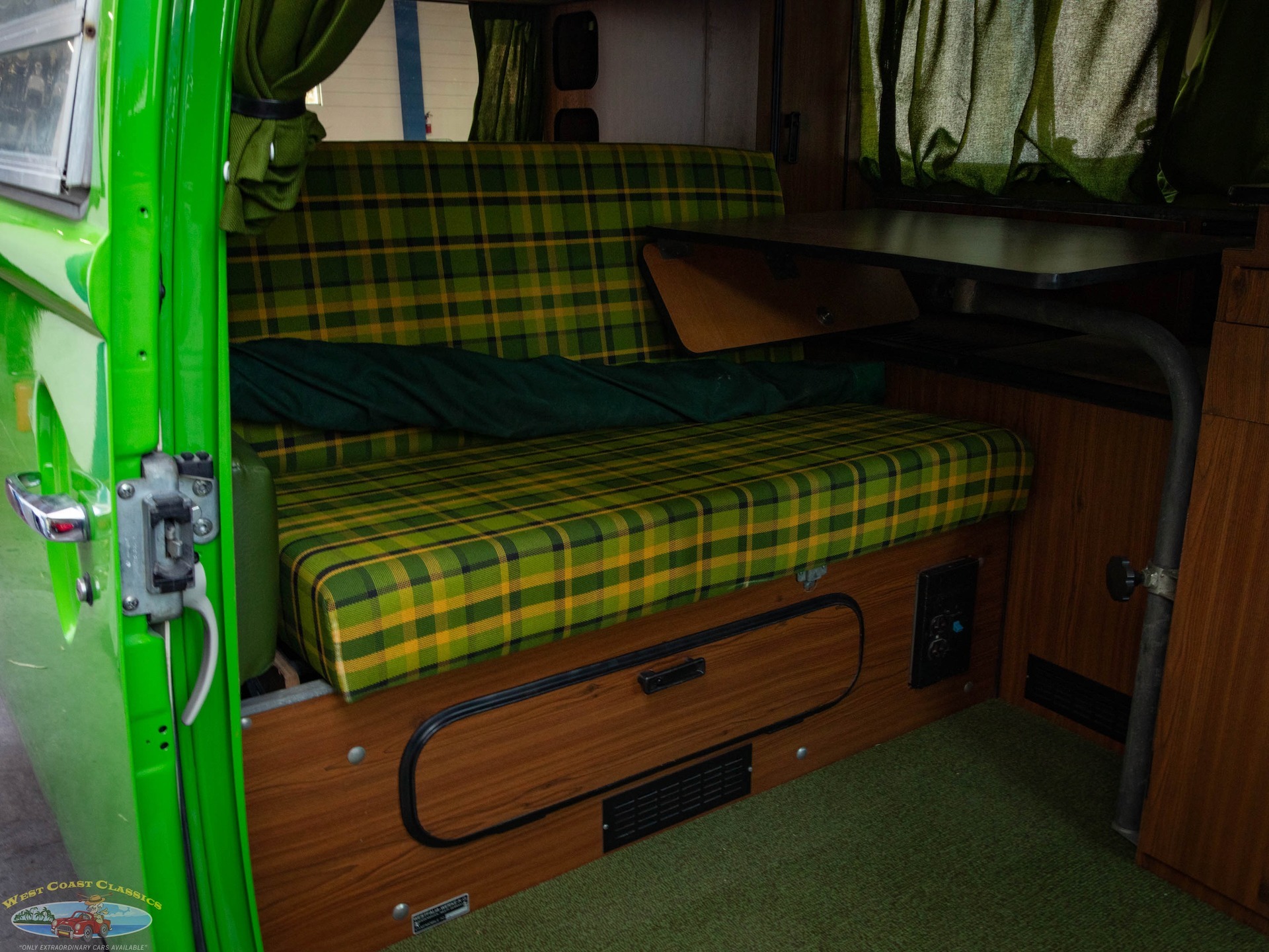 1977 Volkswagen Vanagon Westfalia