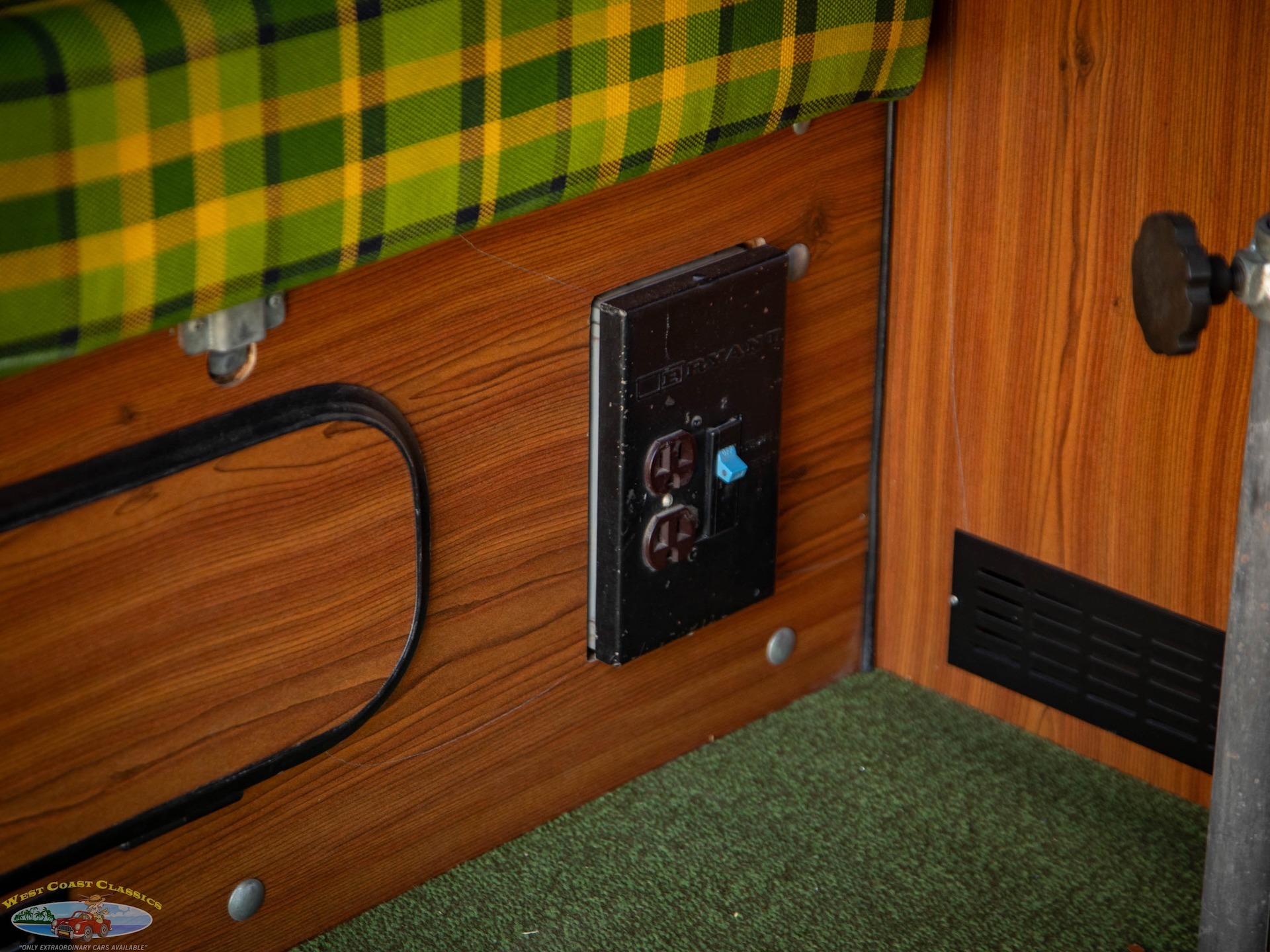 1977 Volkswagen Vanagon Westfalia