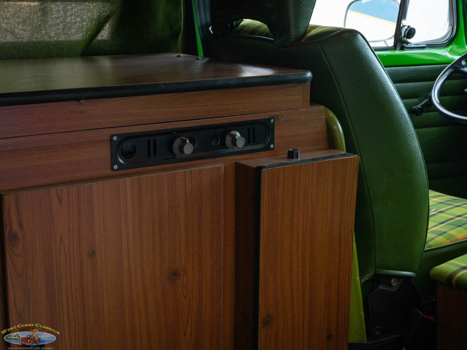 1977 Volkswagen Vanagon Westfalia