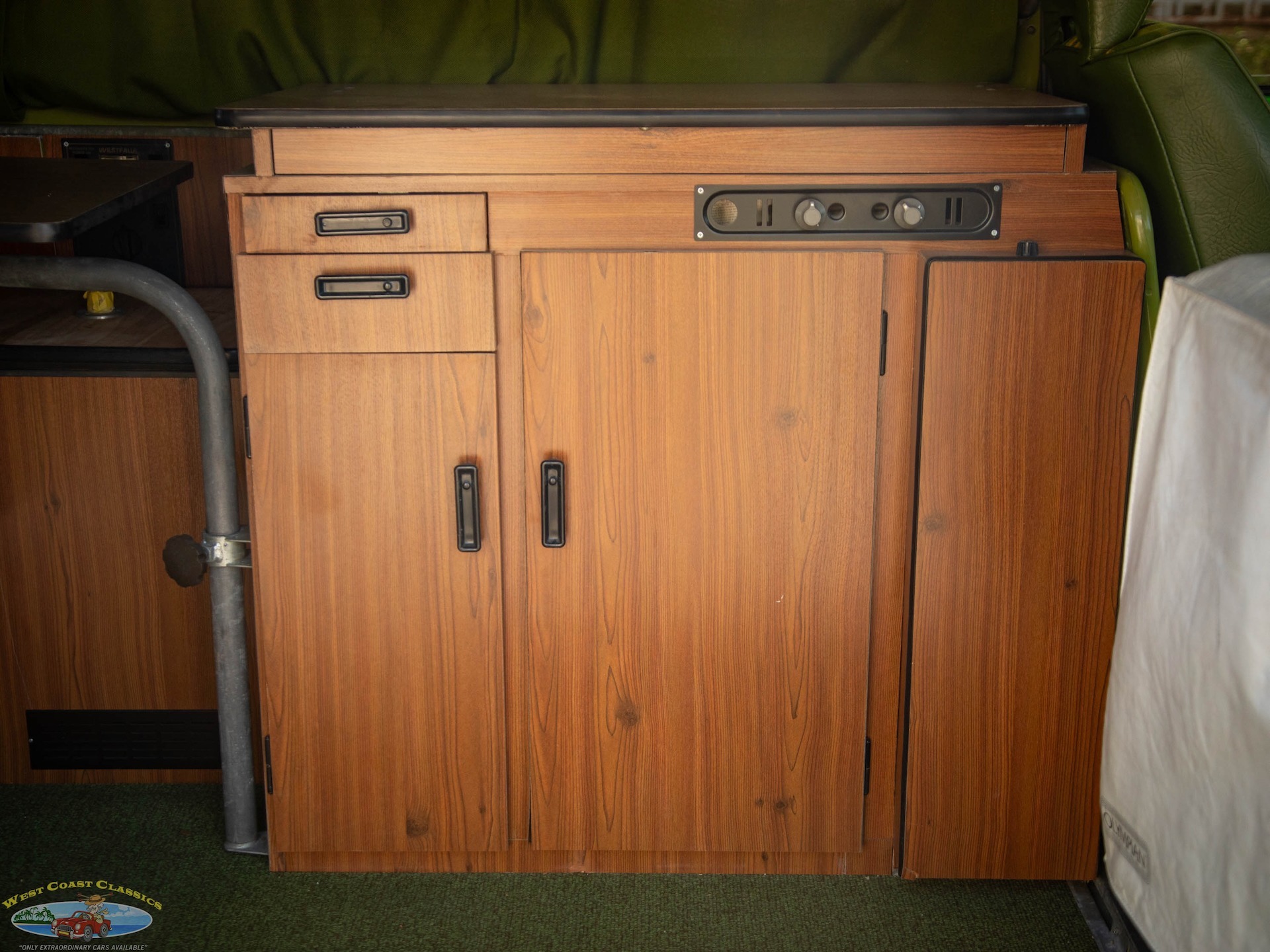 1977 Volkswagen Vanagon Westfalia