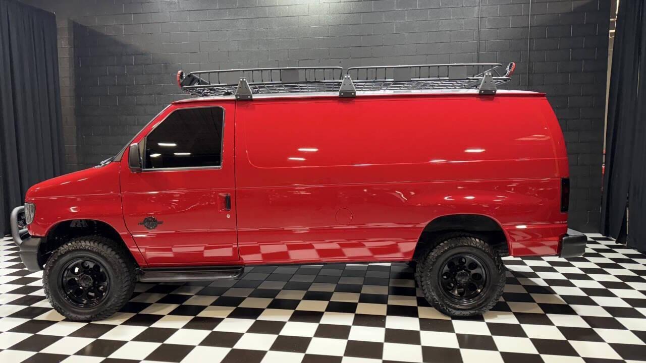 Modified 2006 Ford E-350