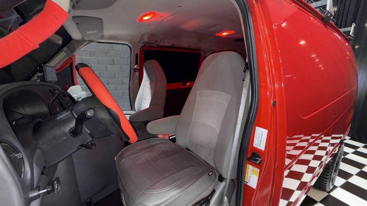 Modified 2006 Ford E-350