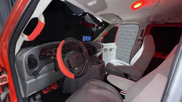 Modified 2006 Ford E-350