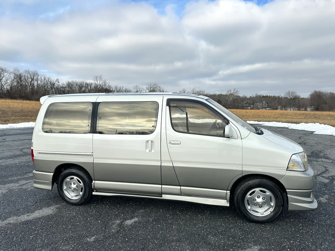 1999 Toyota Grand HiAce Limited Excellent Edition - 2