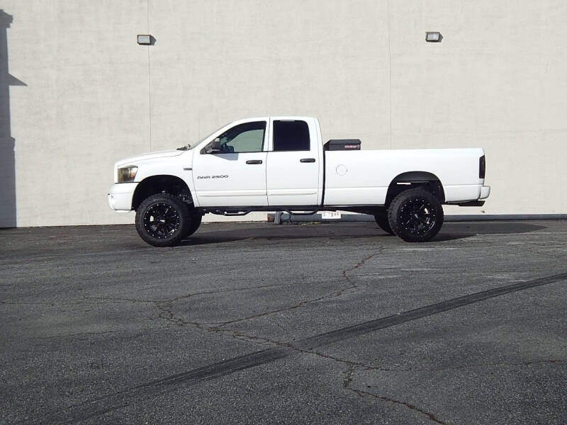 2006 Dodge Ram 2500 SLT - 2