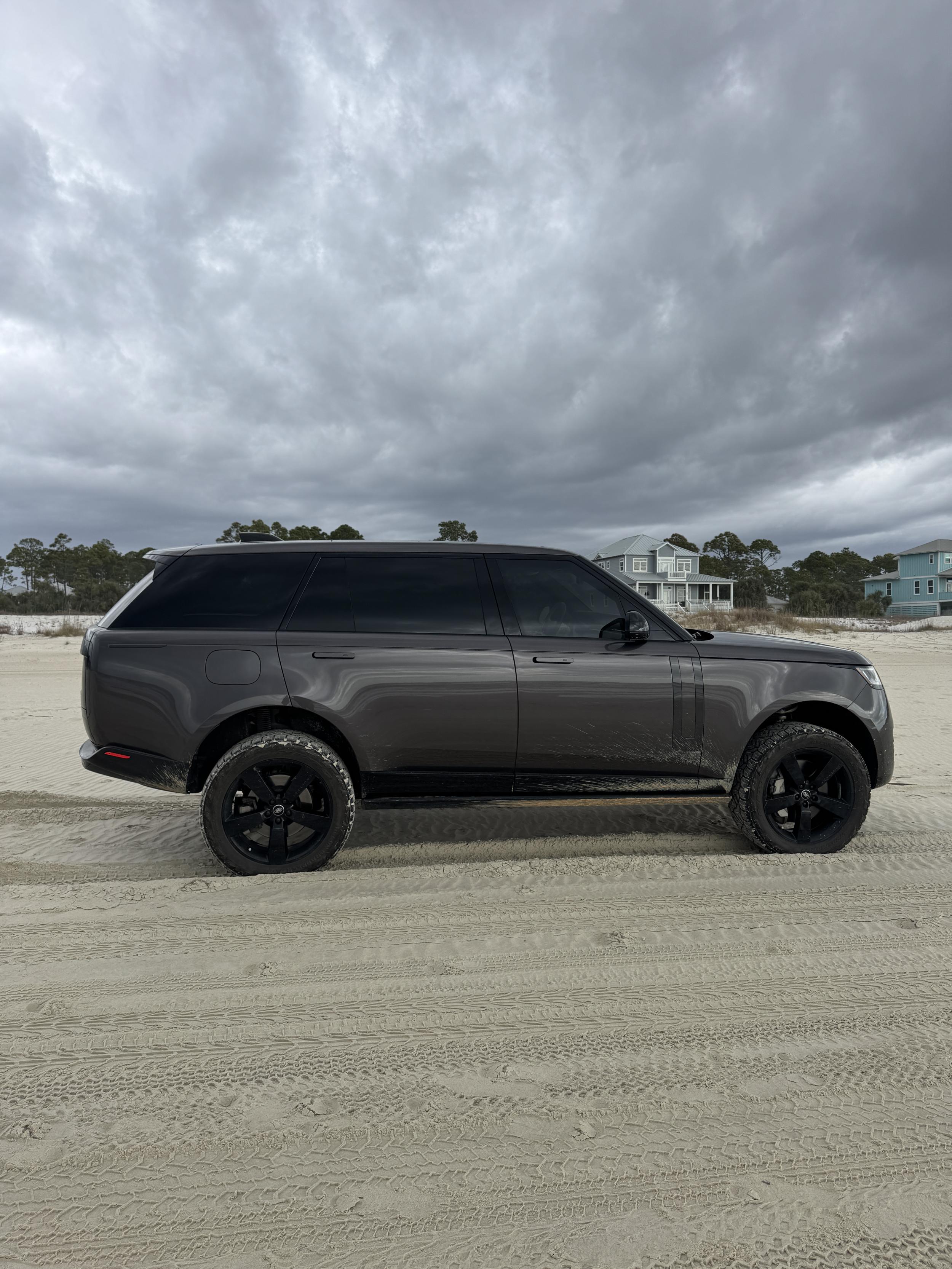 2023 Range Rover P530 SE