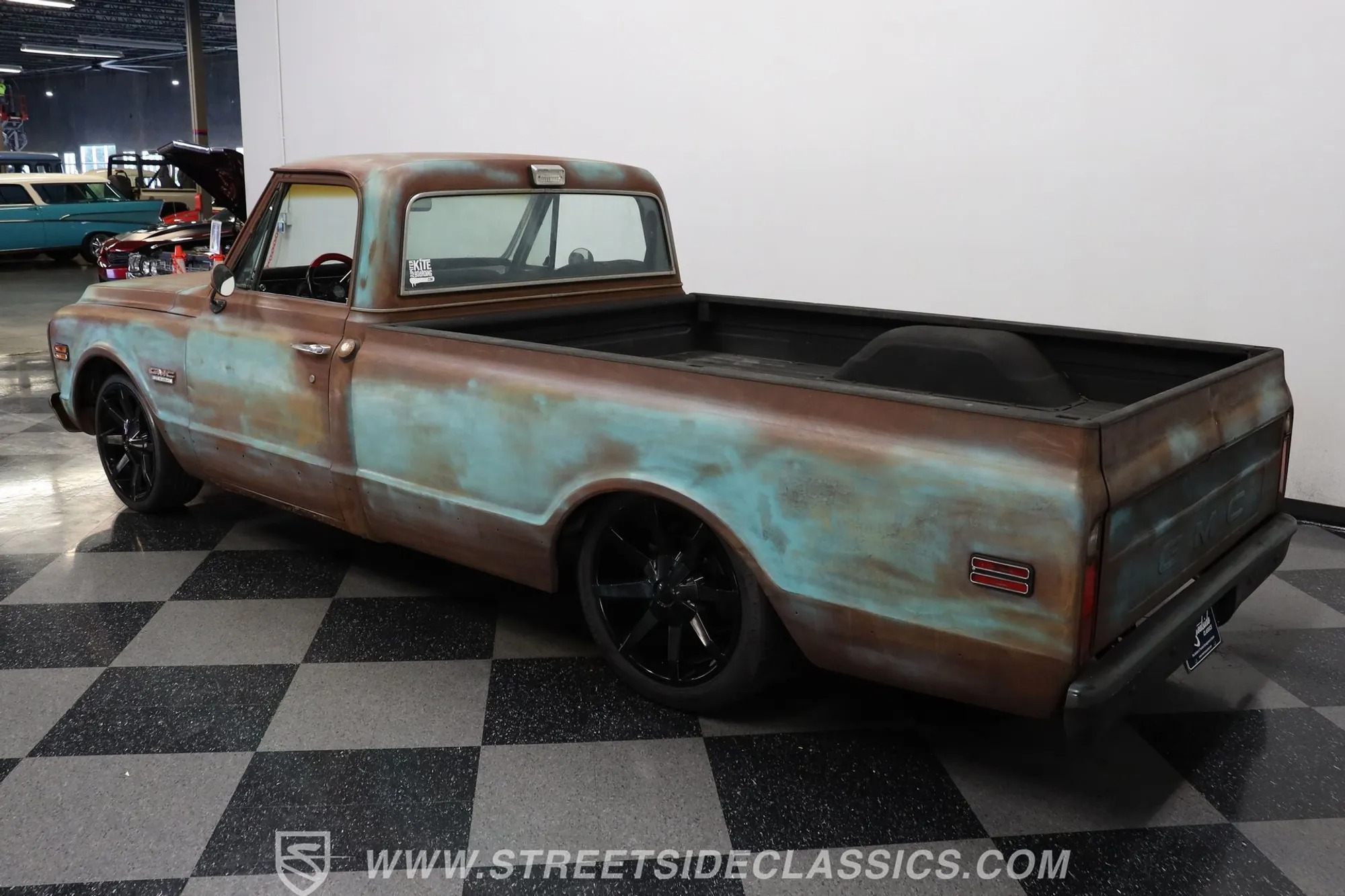 1970 GMC 1500 Patina Restomod - 3
