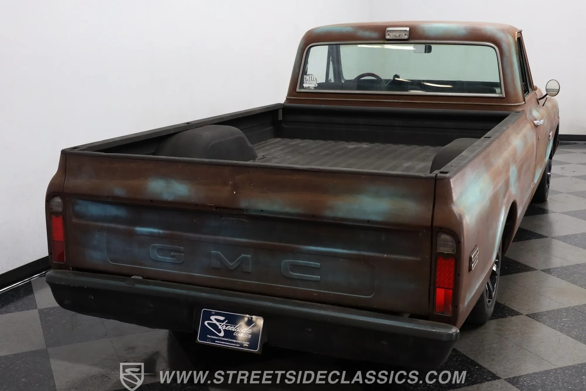 1970 GMC 1500 Patina Restomod - 5
