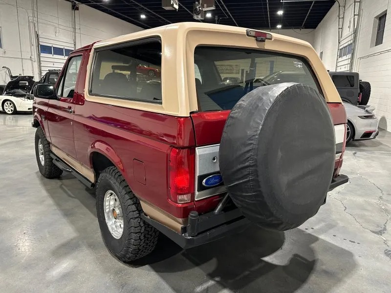1996 Ford Bronco Eddie Bauer - 5
