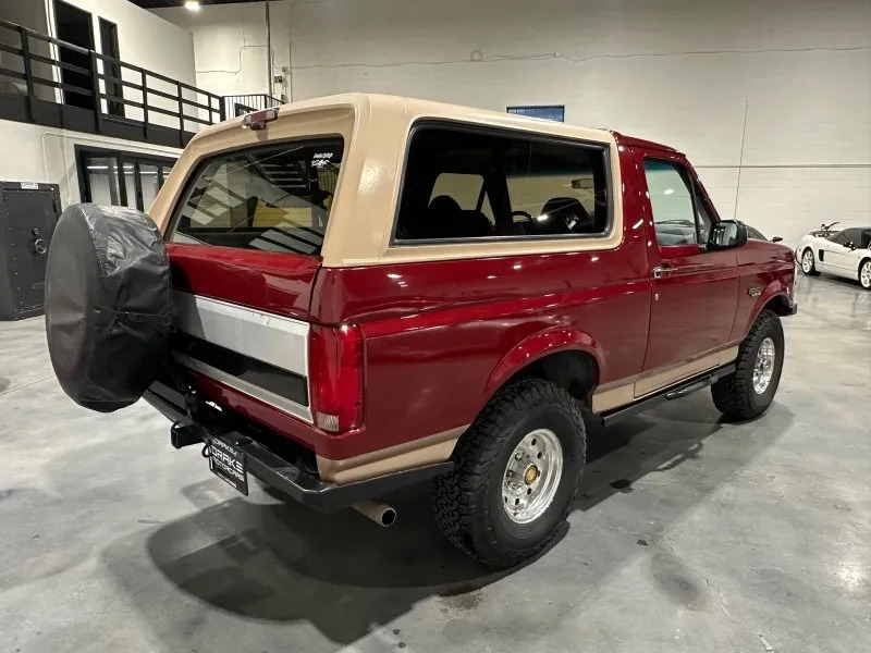 1996 Ford Bronco Eddie Bauer - 3