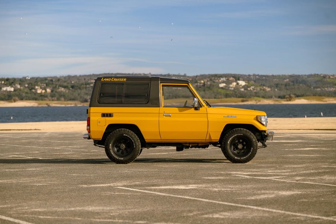 1993 Toyota Land Cruiser ZX