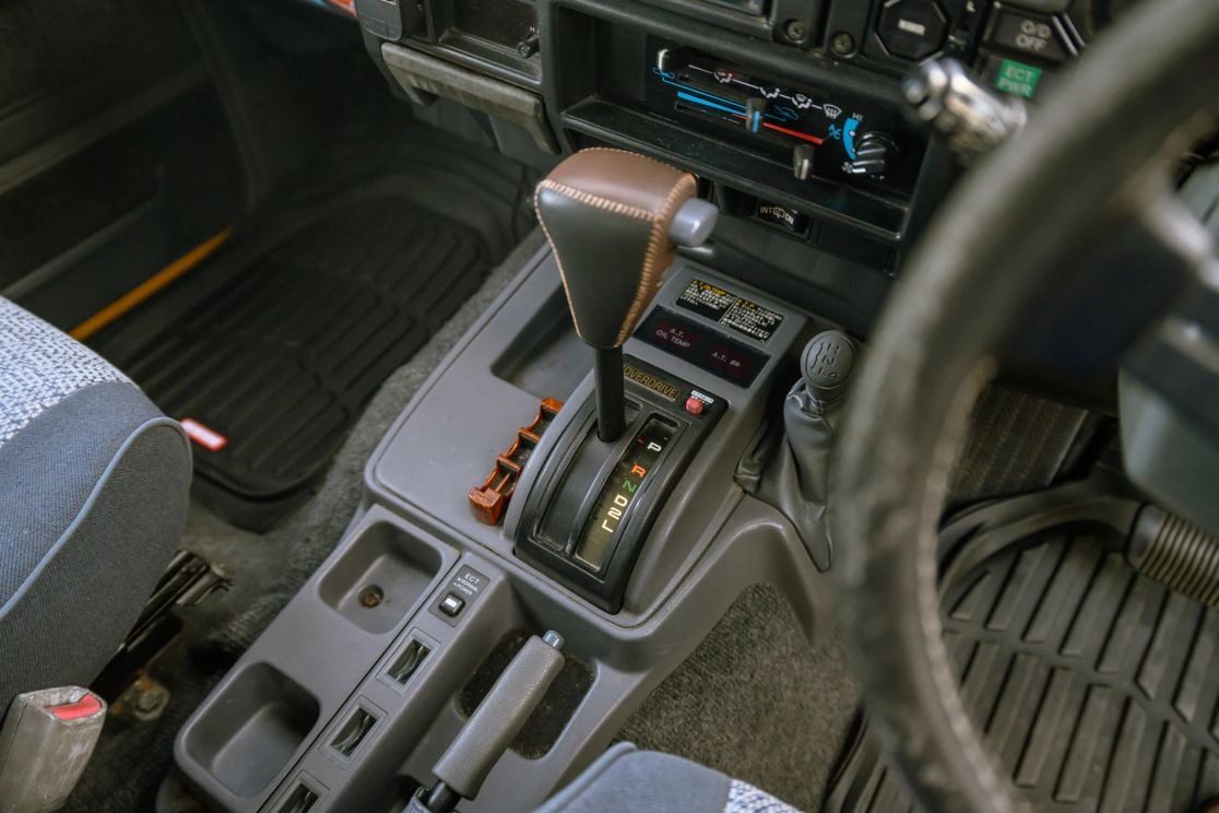 1993 Toyota Land Cruiser ZX