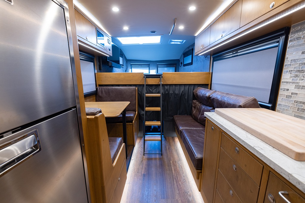 2022 EarthRoamer XV-LTi 073