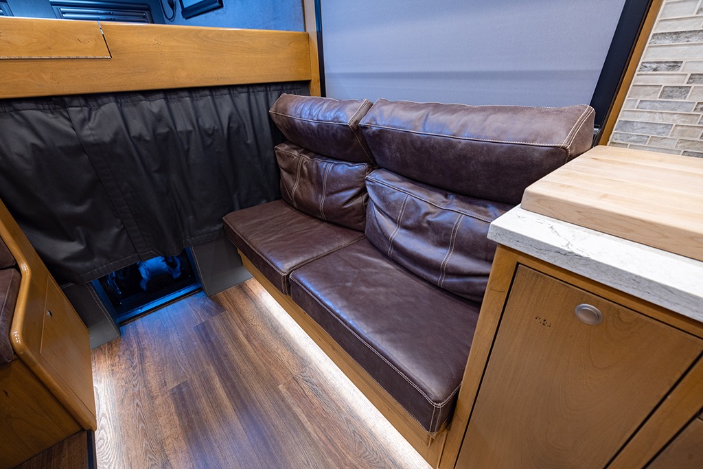 2022 EarthRoamer XV-LTi 073