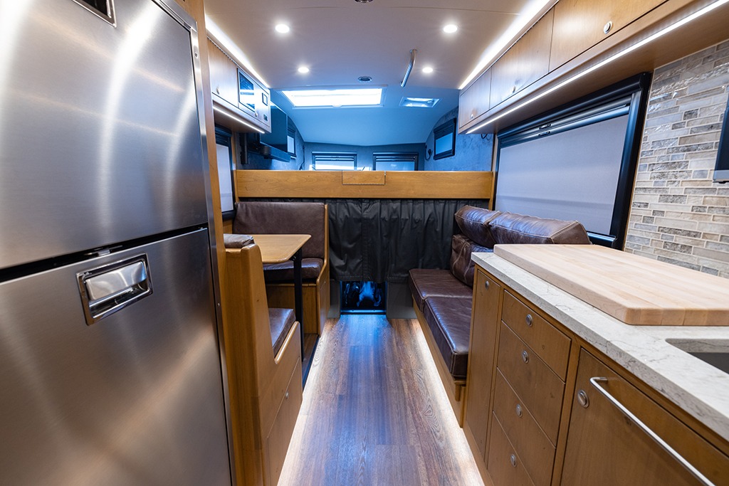 2022 EarthRoamer XV-LTi 073