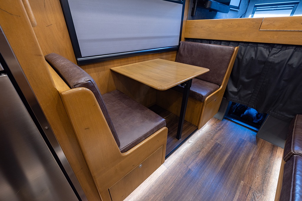 2022 EarthRoamer XV-LTi 073