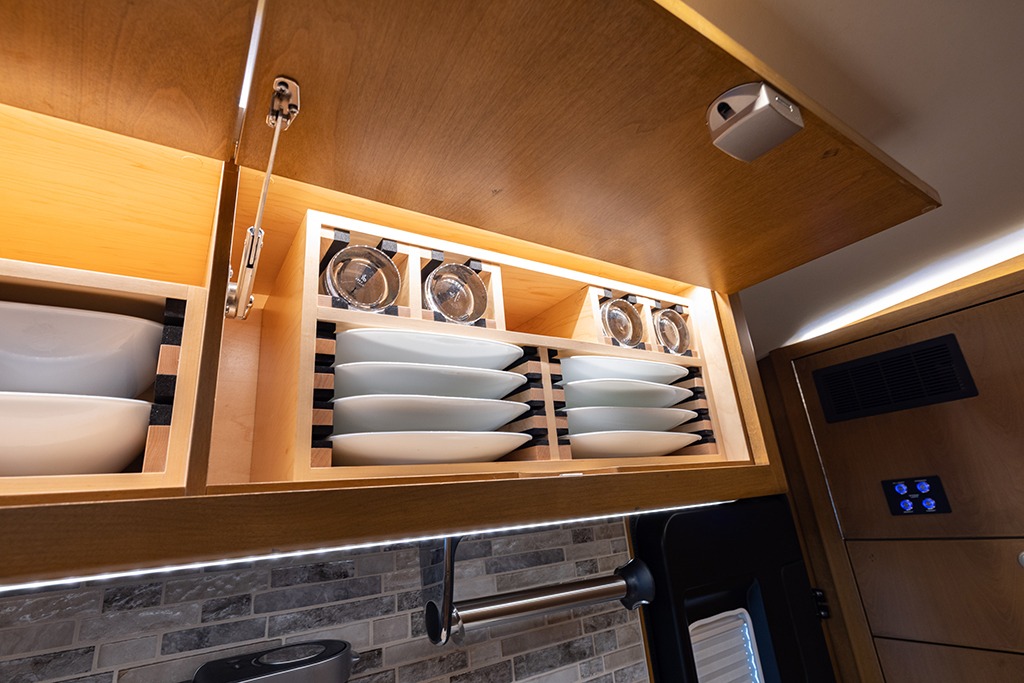 2022 EarthRoamer XV-LTi 073