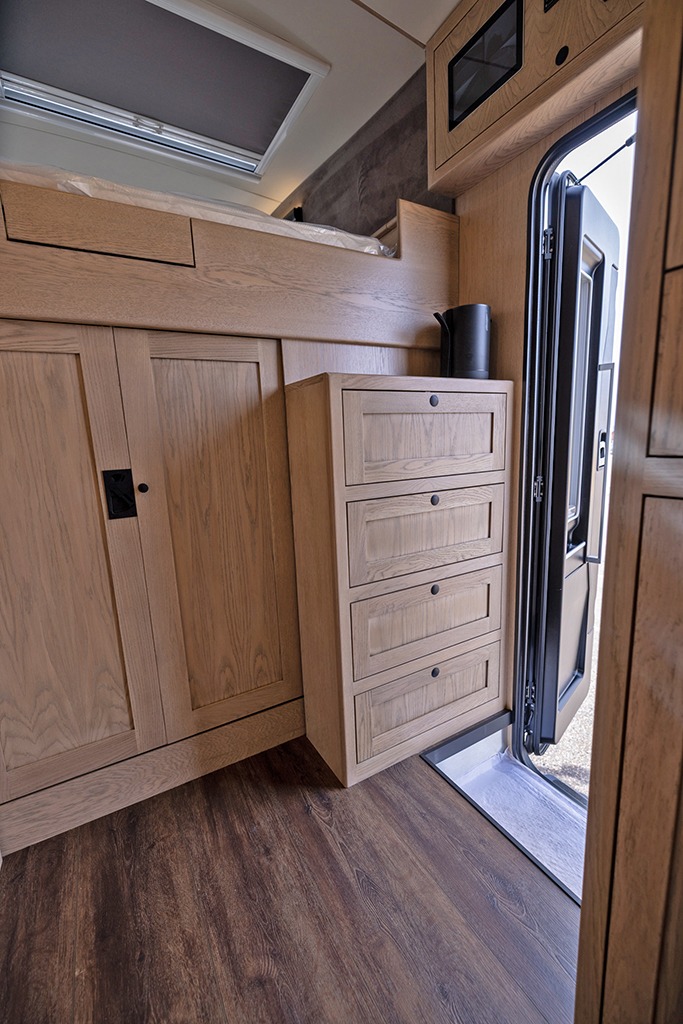 2023 EarthRoamer XV-SX-009