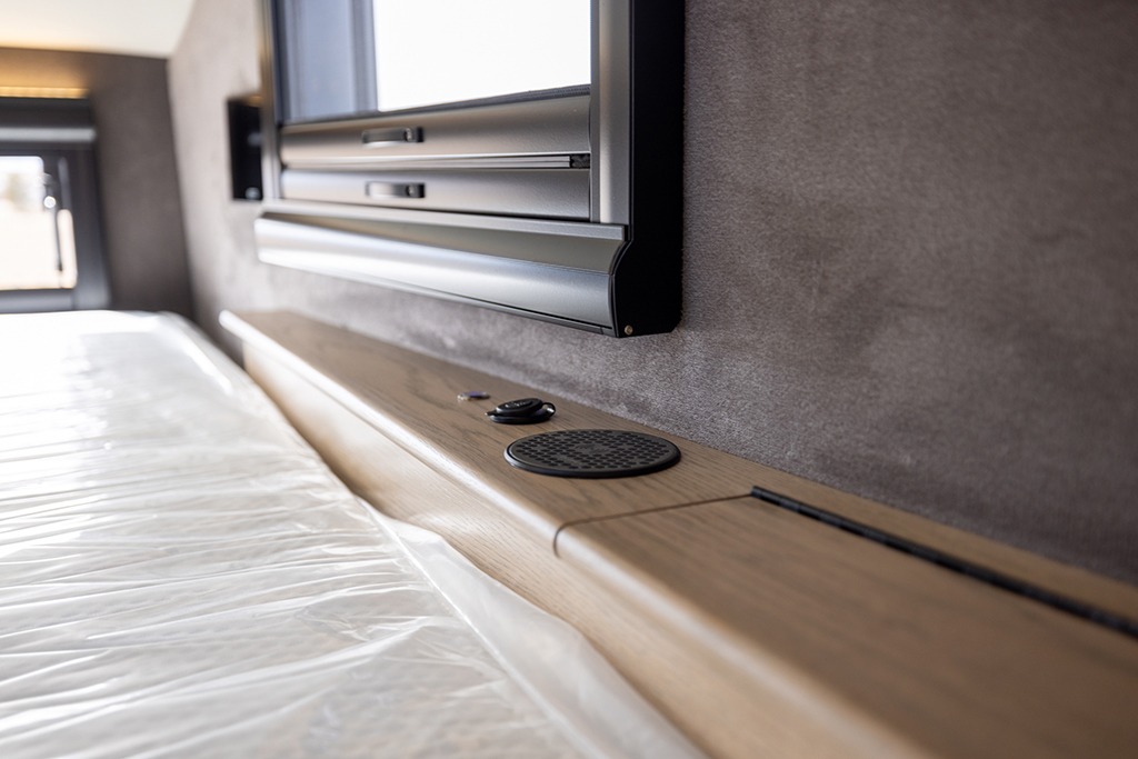 2023 EarthRoamer XV-SX-009