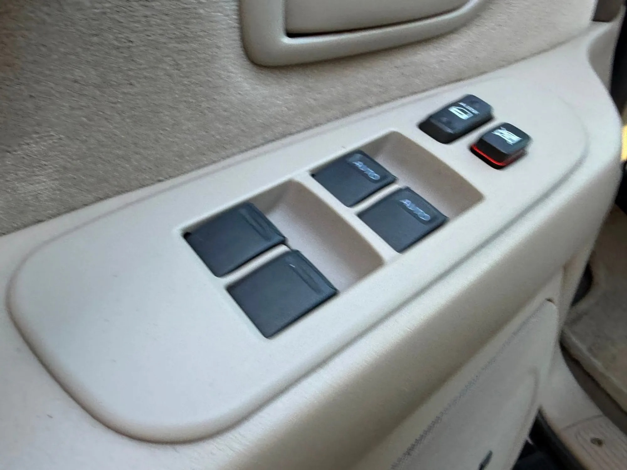 2007 Toyota Sequoia SR5