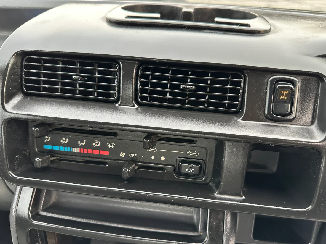 2000 Daihatsu Hijet Dump