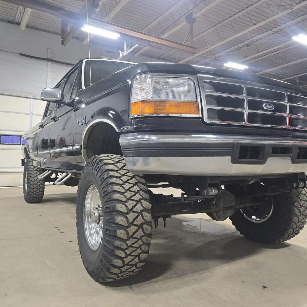 1997 Ford F-350 XLT - 2