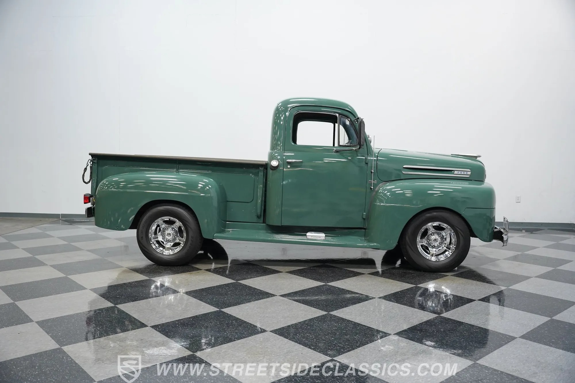 1949 Ford F-1