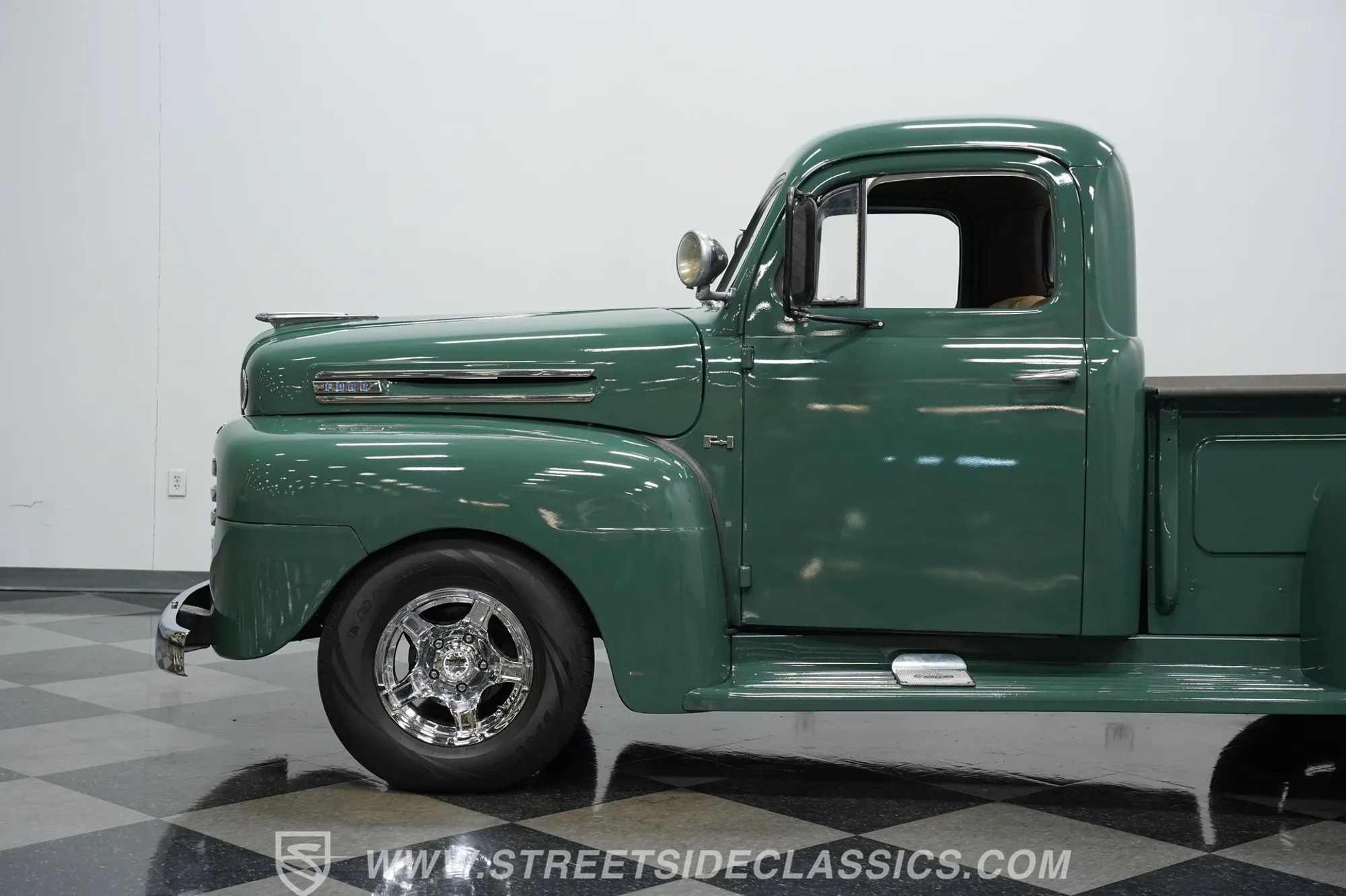 1949 Ford F-1