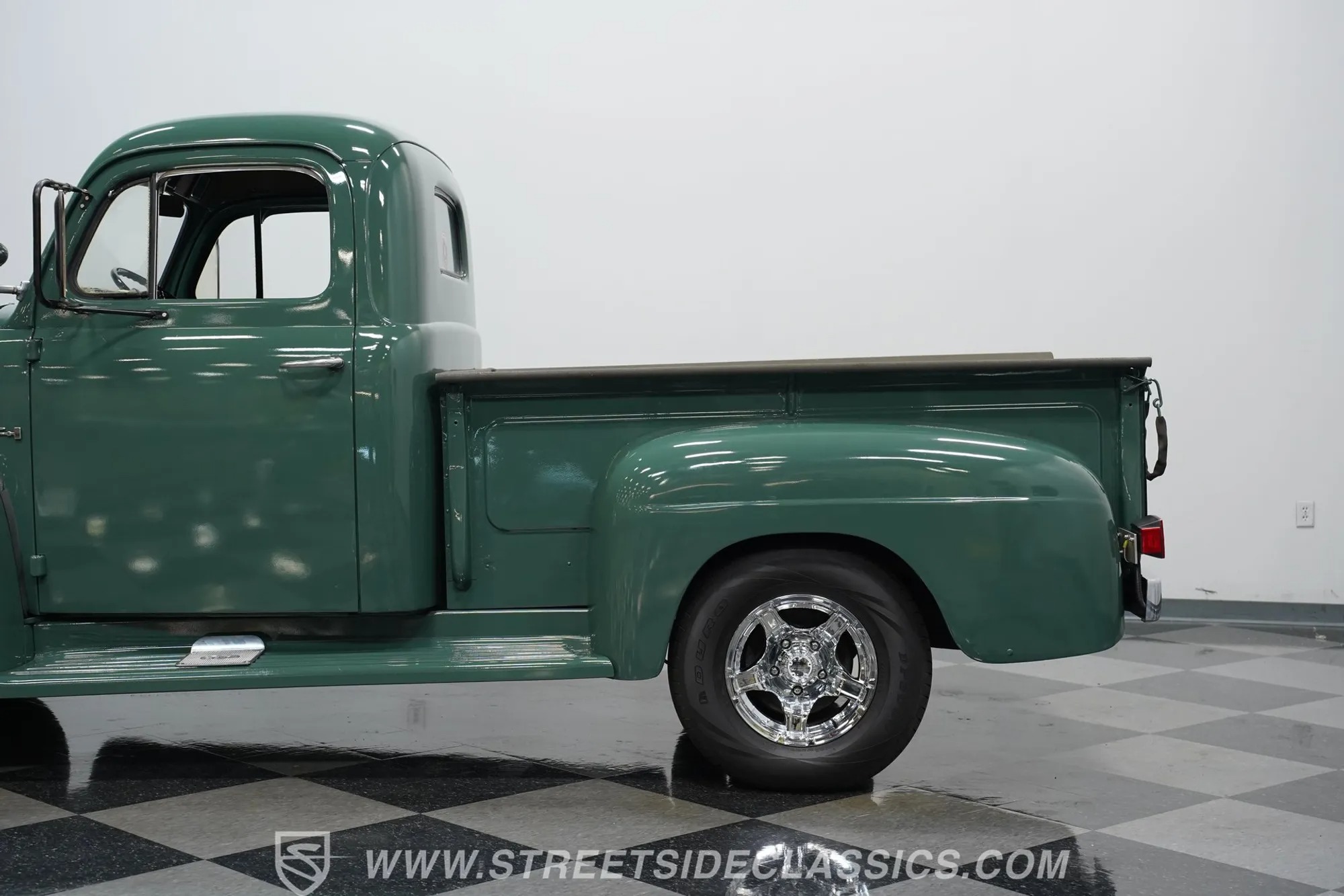 1949 Ford F-1