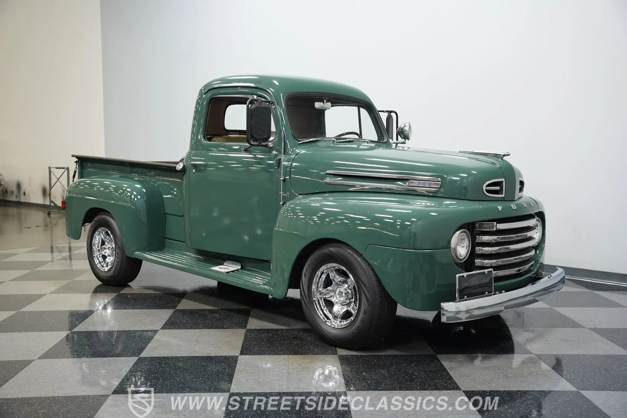 1949 Ford F-1