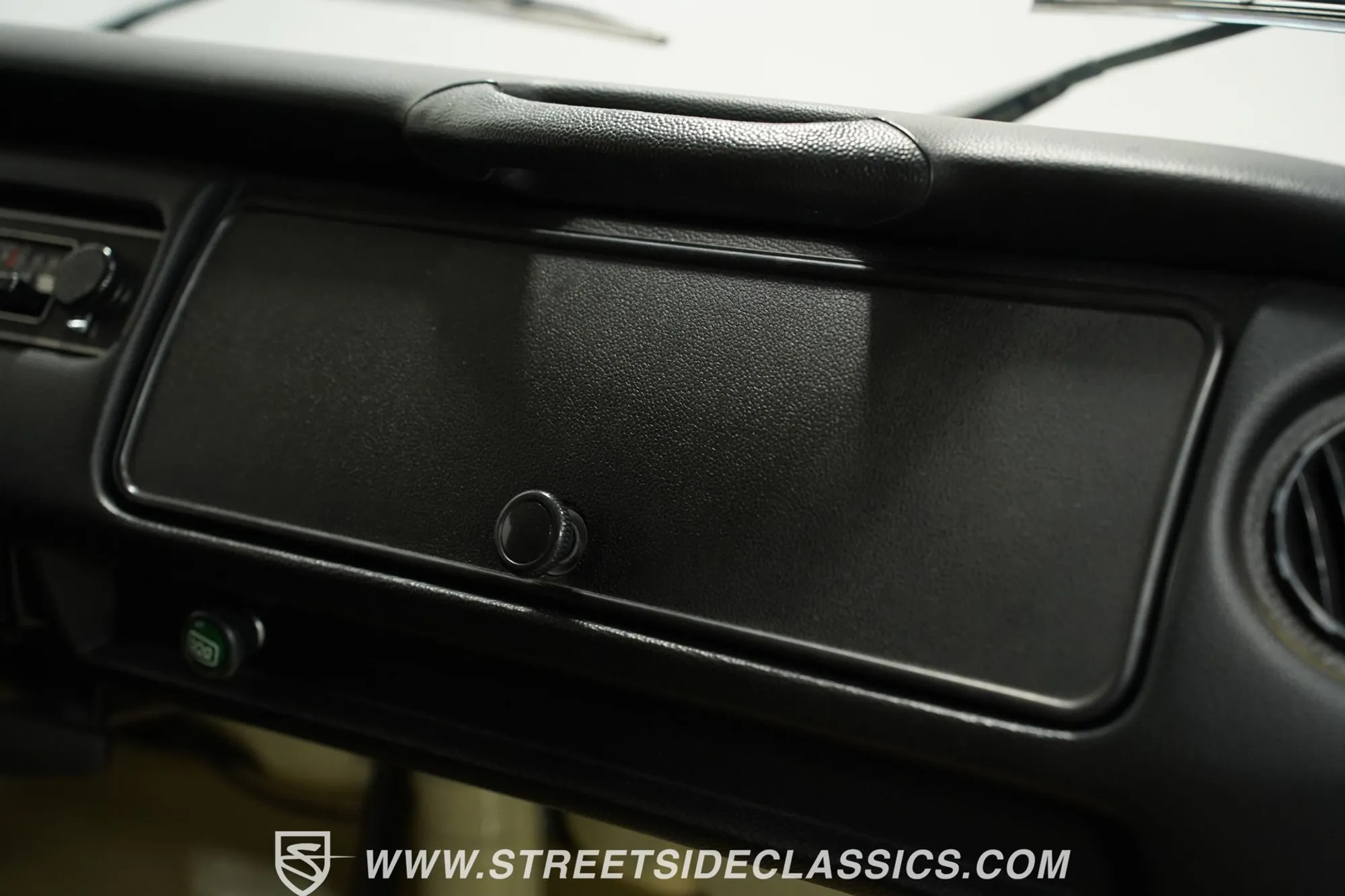 1973 Volkswagen Westfalia Camper Bus