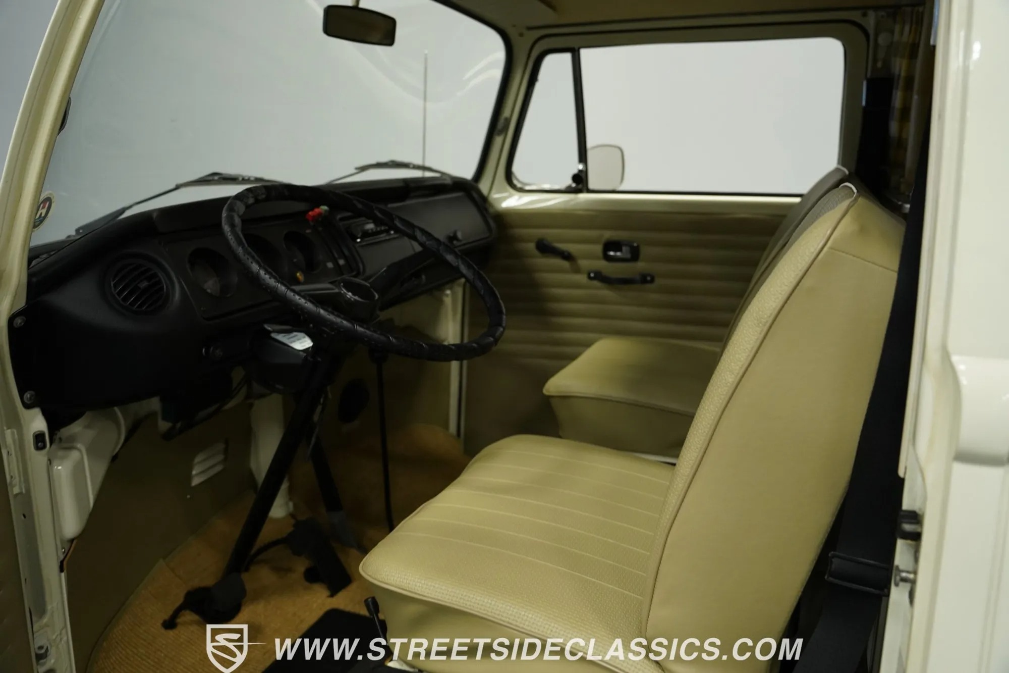 1973 Volkswagen Westfalia Camper Bus