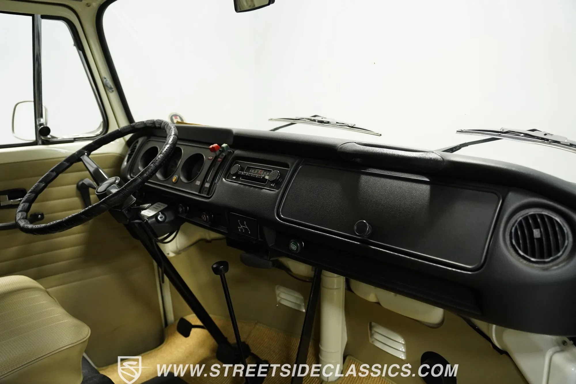 1973 Volkswagen Westfalia Camper Bus