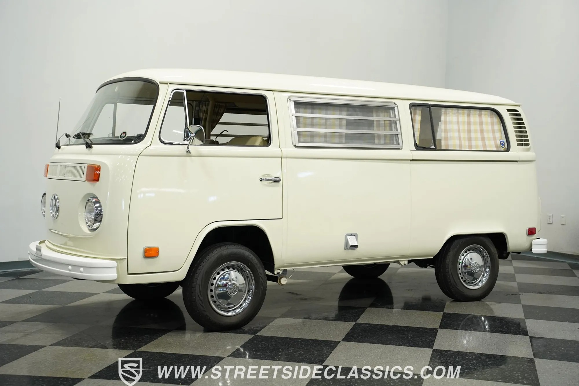 1973 Volkswagen Westfalia Camper Bus - 3