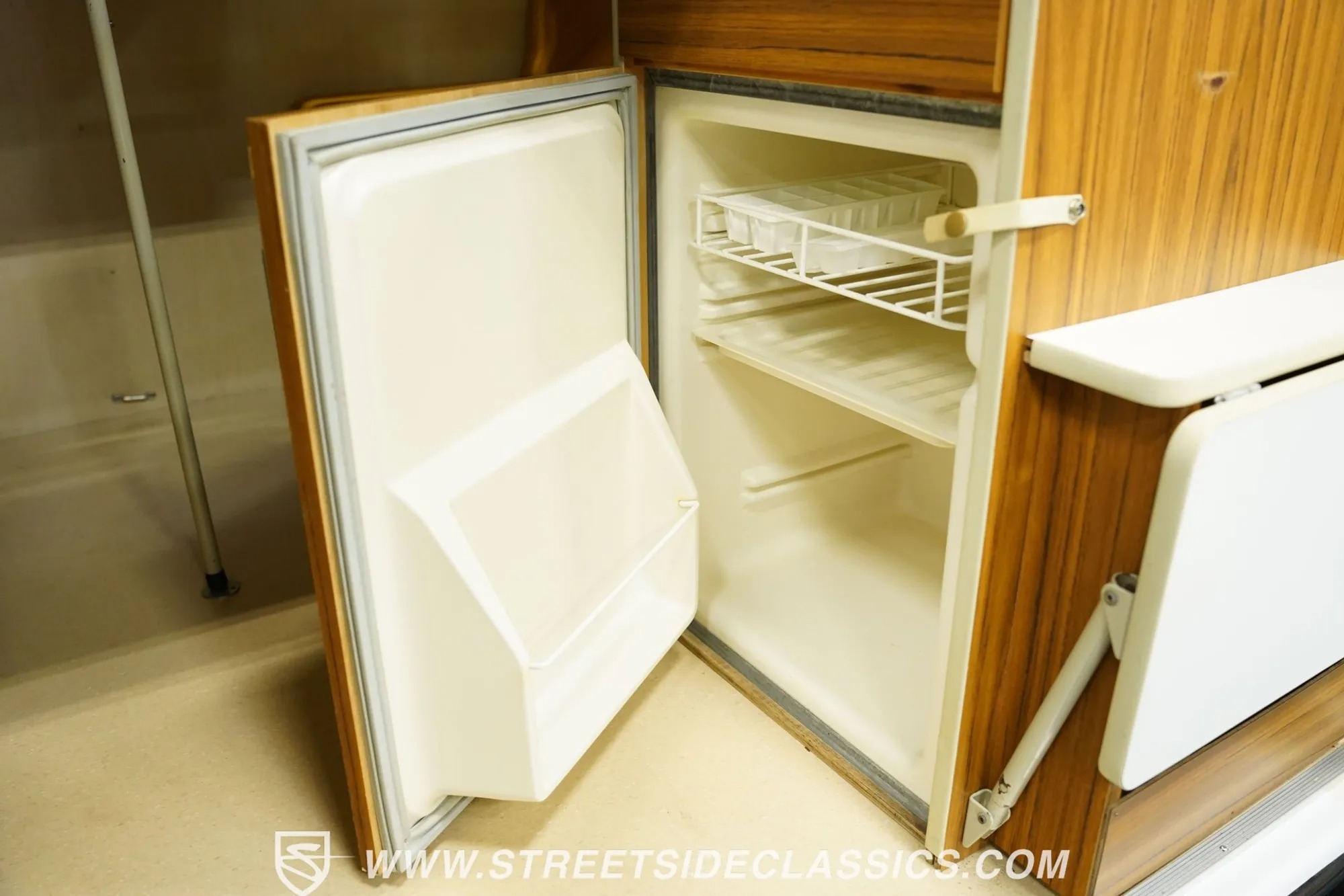 1973 Volkswagen Westfalia Camper Bus