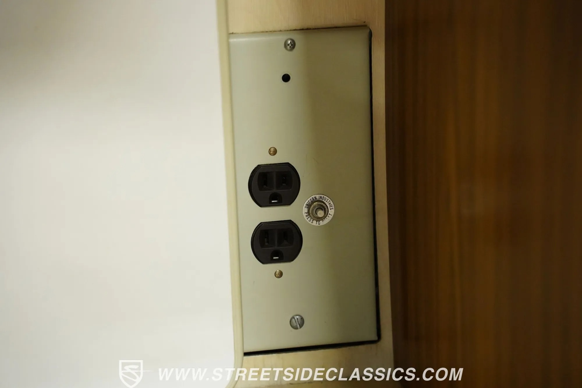 1973 Volkswagen Westfalia Camper Bus