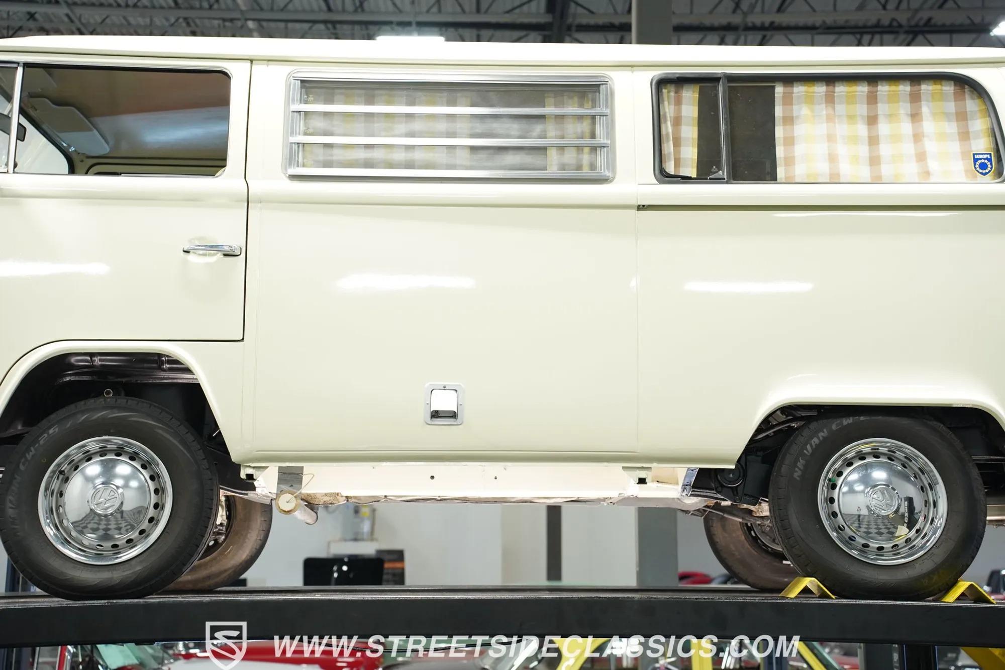 1973 Volkswagen Westfalia Camper Bus