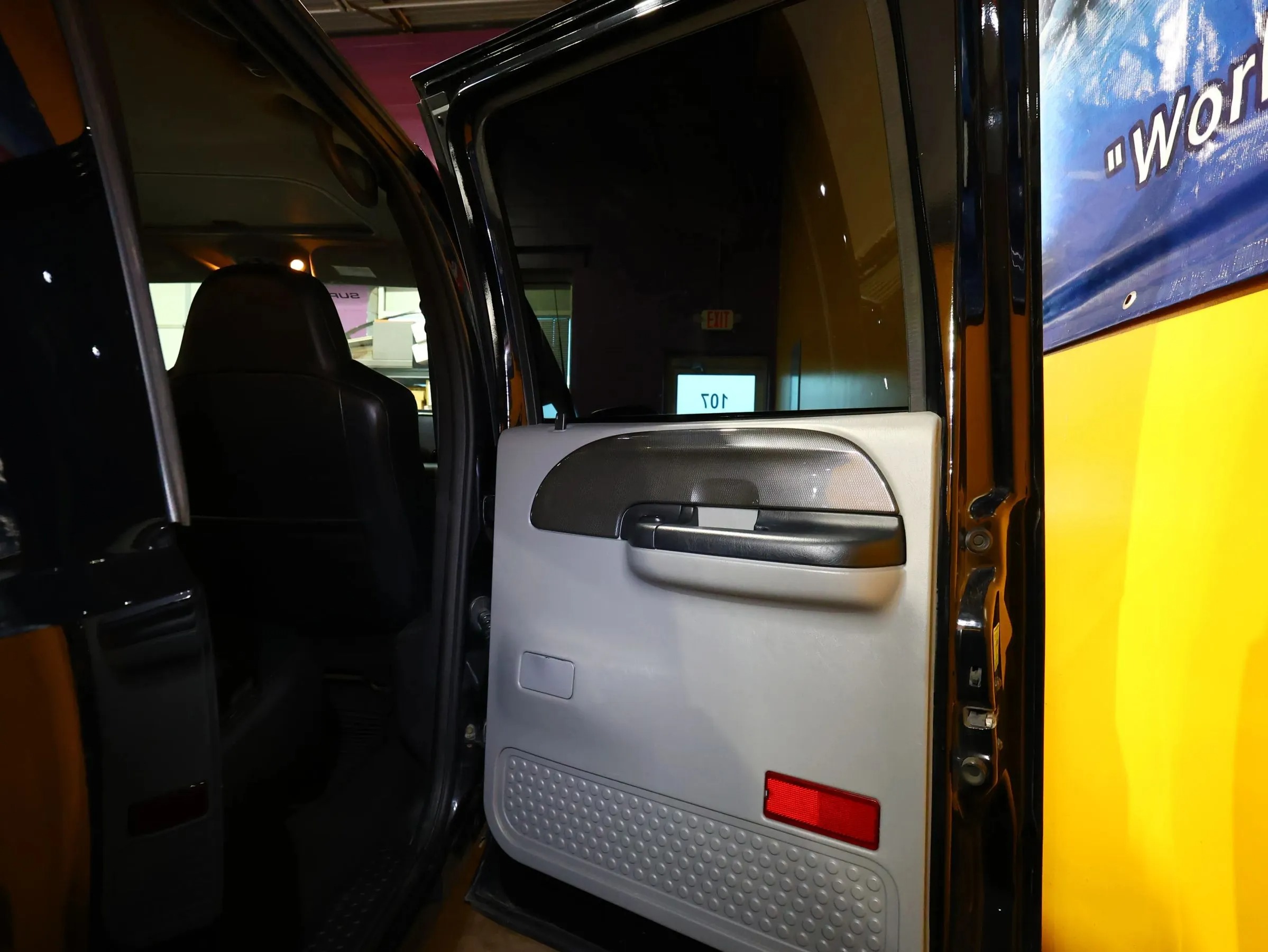 2003 Ford F-350 XLT Dually