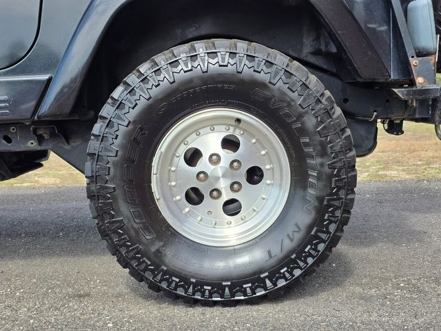 Modified 1998 Jeep Wrangler Sahara